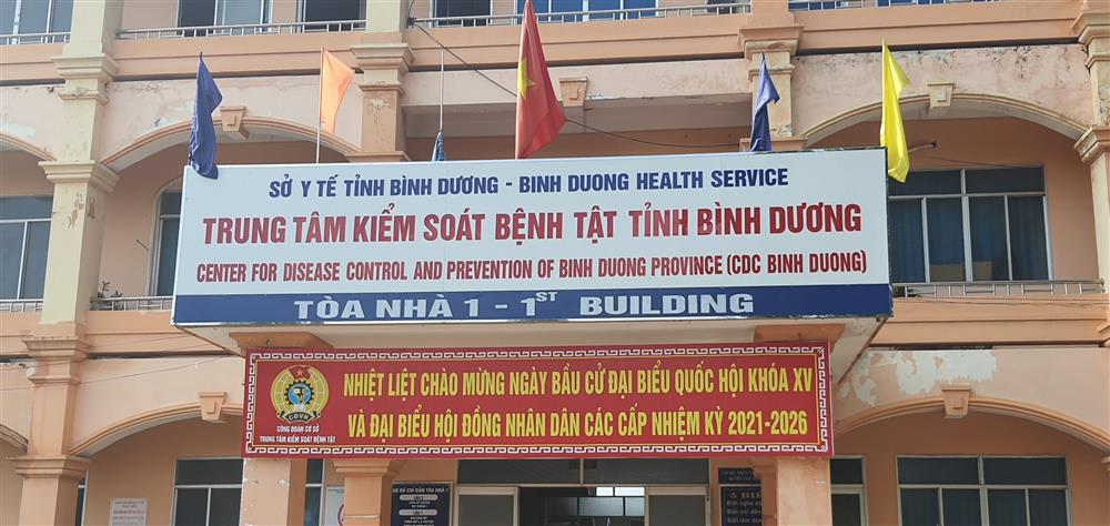 Bình Dương: Tiêm Vaccine cho hơn 1000  người làm việc ở tuyến đầu 